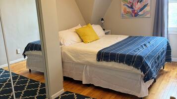 2 bedrooms, desk, iron/ironing board, travel crib