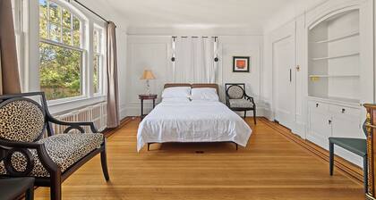Shaughnessy Classic Private Room
