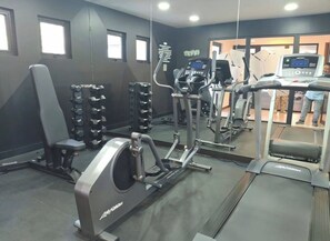 Fitness facility - Aurea Luxury Apartment Z10 (Guatemala)