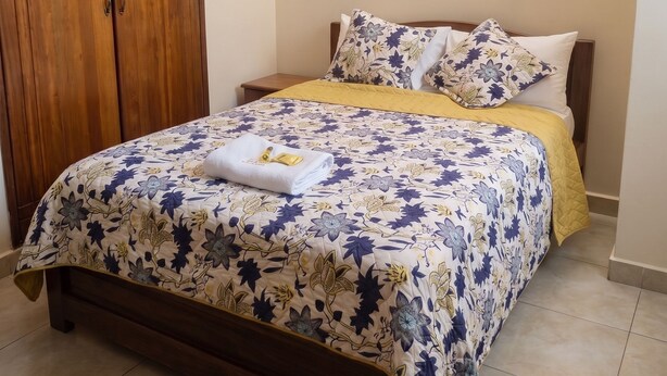 Unclassified image, 1 of 7, button - Hotel Marcelo's (Loreto)