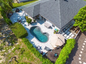 Pool - Relaxing Poolside Oasis- 5 minutes to downtown Sponge Docks (Tarpon Springs)