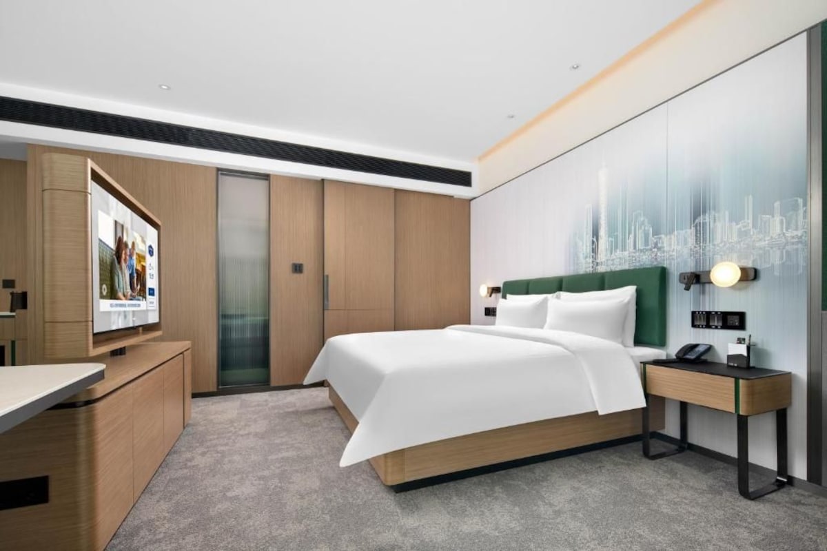Executive Suite, Mountain View