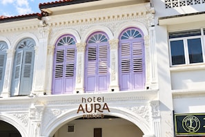 Perincian bahagian luar