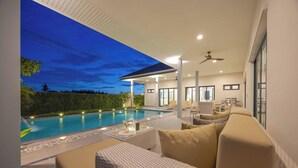 Ảnh chưa phân loại, 5 trong số 50 ảnh, nút