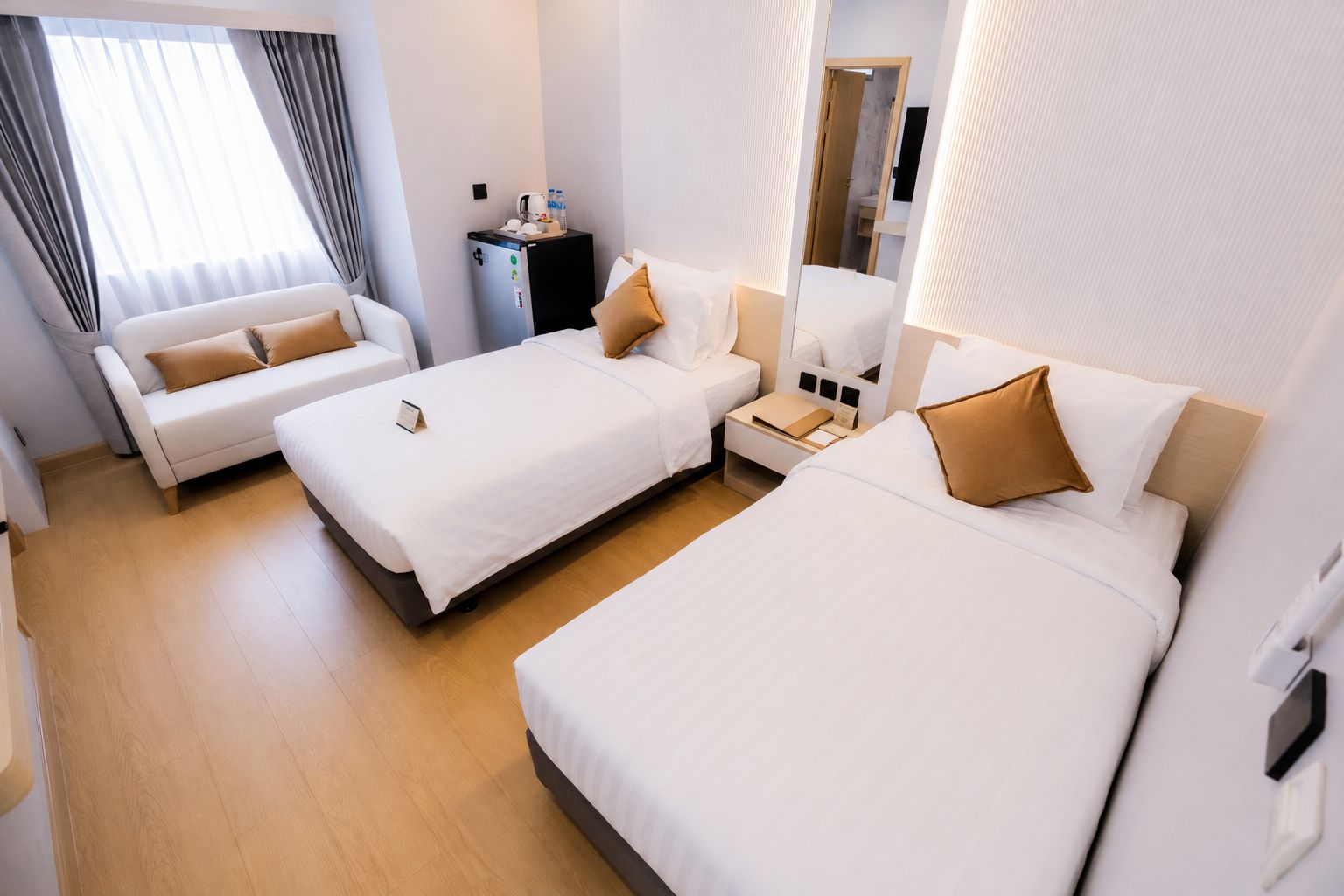 Superior Twin Room, 2 Twin Beds, Non Smoking, City View | WiFi (free)