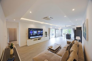 Ảnh chưa phân loại, 3 trong số 46 ảnh, nút