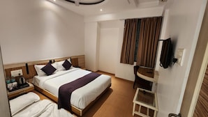 Unclassified image, 5 of 15, button - hotel Neelam Executive (Chakan)