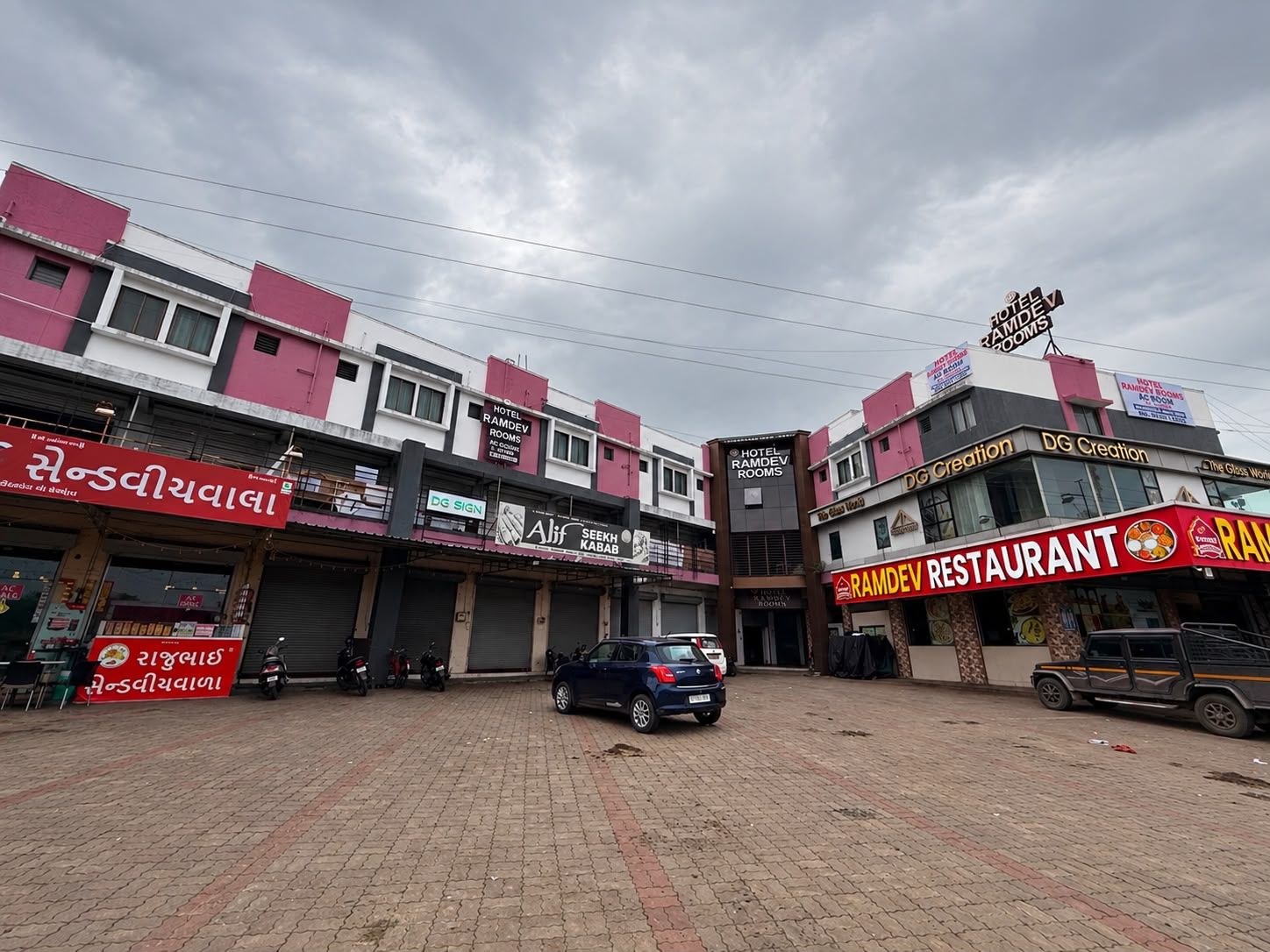 A hotel with multiple rooms and a restaurant.