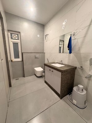 Unclassified image, 3 of 20, button - Bhanu Home Stay (Ujjain)
