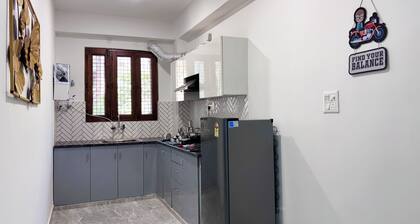 Instay 1BHK Service Apartment S46C