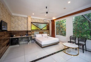 Unclassified image, 5 of 29, button - Riverscape By Parakkat (Kunnathunad)