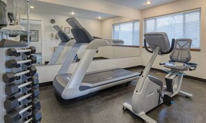 A gym with treadmills, dumbbells, and exercise equipment. - Oktoberfest & Marathon Weekend! 2BR WorldMark Resort (Leavenworth)