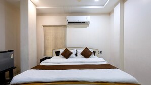 Unclassified image, 4 of 6, button - VELORA HOME STAY (Tirupathi)