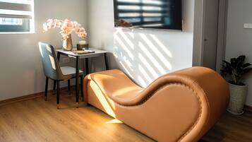 Superior Double Room, City View | Interior