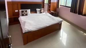 Unclassified image, 5 of 6, button - Ragi Palace Tapovan (Rishikesh)