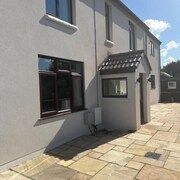Cedarwood B&B 