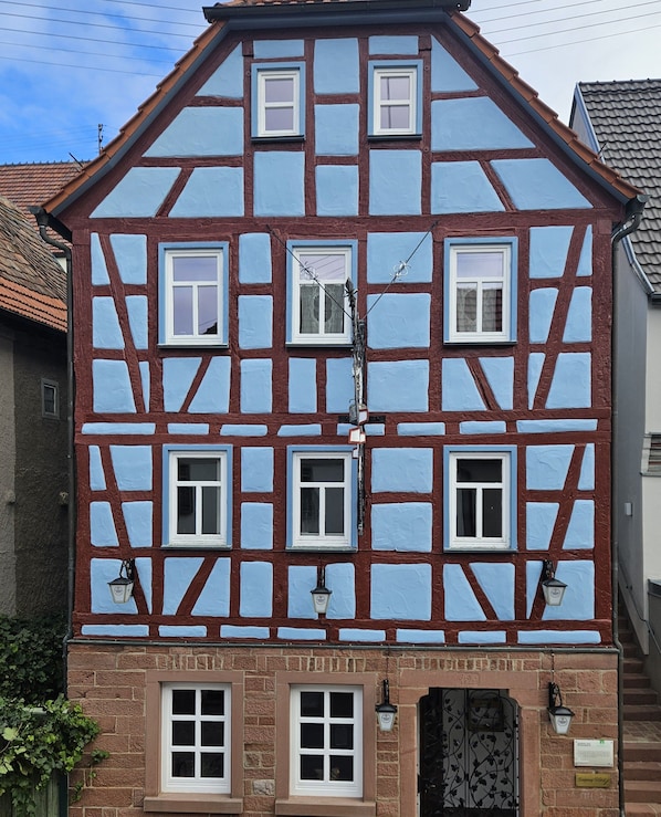 Unclassified image, 1 of 20, button - Pension Restaurant Brunnenputzer (Külsheim)