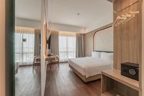 Unclassified image, 4 of 9, button - Lynn Hotel Jombang (Jombang)