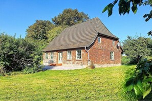 Untagged - Holiday home in Sterup with swimming pool (Sterup)
