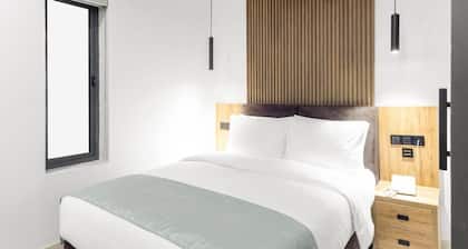 Helibright Hotel