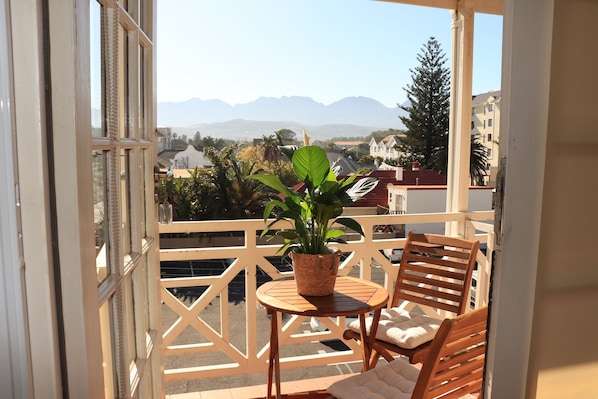 Unclassified image, 1 of 10, button - Studio 304 @ The Majestic: One Bedroom Apartment (Cape Town)