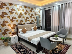 Ảnh chưa phân loại, 3 trong số 56 ảnh, nút
