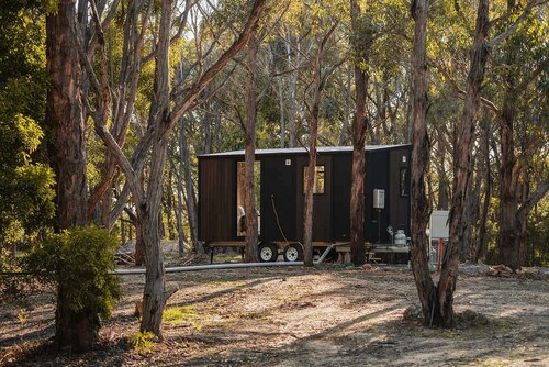 Secluded Tiny House Farm Stay with Wildlife Views near Macedon, Victoria