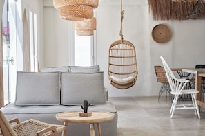 Lobby - Naxian Rhapsody Luxury Villas & Suites (Naxos)