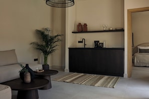 Room - Naxian Rhapsody Luxury Villas & Suites (Naxos)