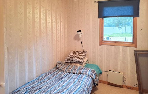 Beautiful home in Degernäs with WiFi