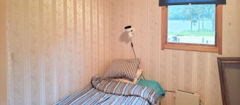 Beautiful home in Degernäs with WiFi