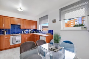 Unclassified image, 5 of 51, button - 4-Bed House with Garden in Thamesmead  (London)