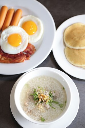 Breakfast meal