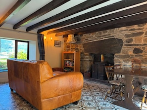 Unclassified image, 3 of 11, button - Ghillie Dhu Stone Cottage @ Aos Si in Glencoe, Pet Friendly (Glencoe)