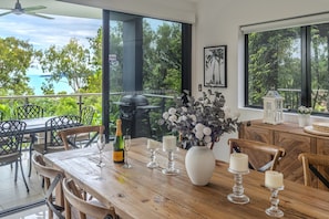 Unclassified image, 2 of 34, button - Pinnacle 7 & Buggy- Hamilton Island (Hamilton Island)