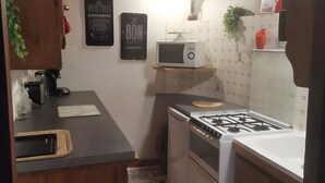 Uklassifisert bilde, 2 av 24, knapp