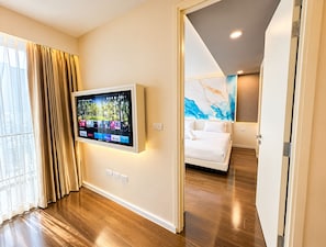 Living room - Private Access to the Beach Apartment in Pattaya Jomtien (Sattahip)