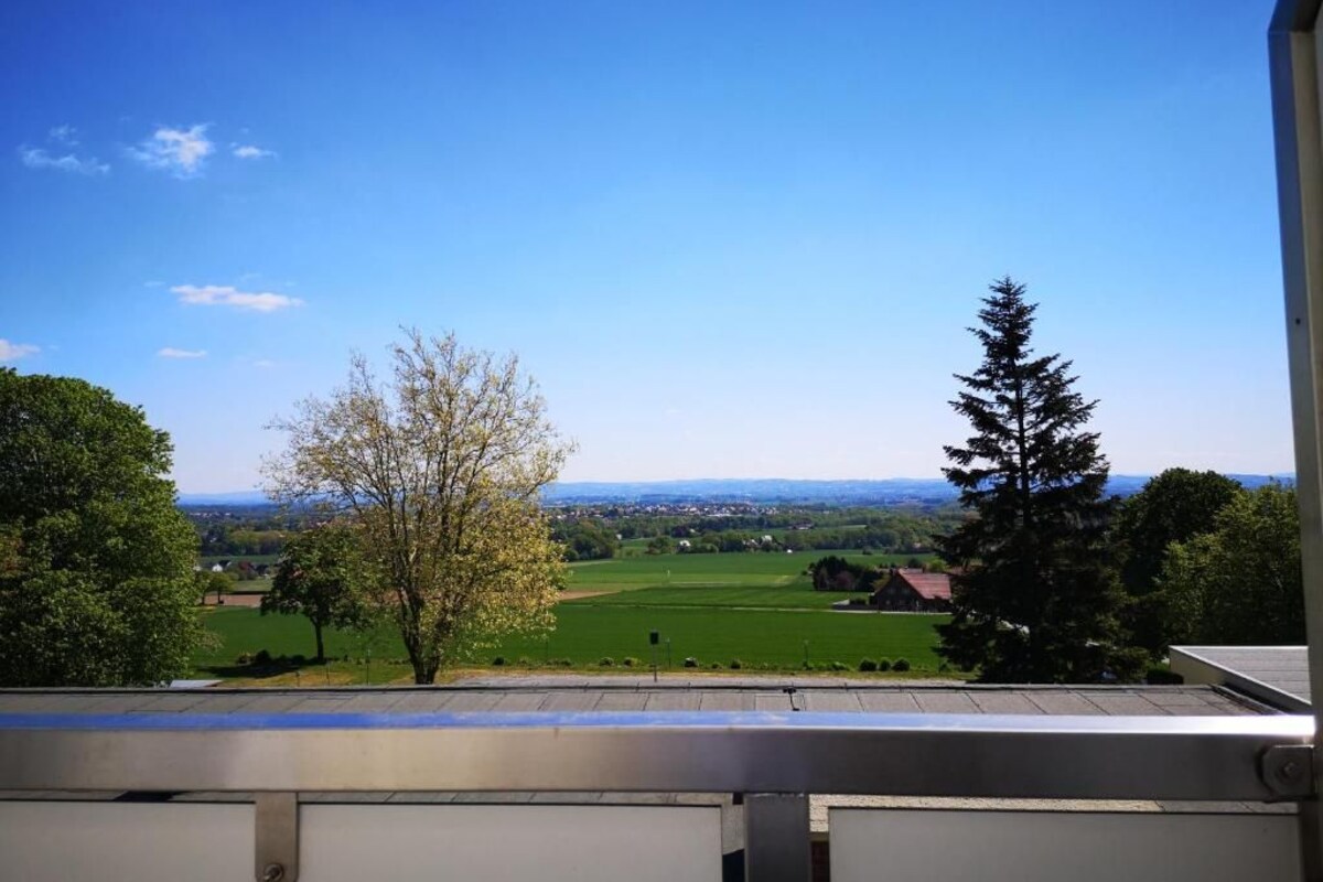 Einzelzimmer, Balkon, Talblick | Unterkunftsgelände