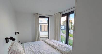 Surla House Boat “Tikwa” | Unique Waterfront Stay