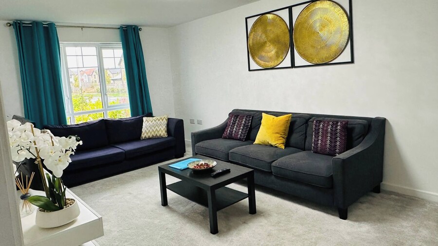5bedhouse Near Edinburghairport