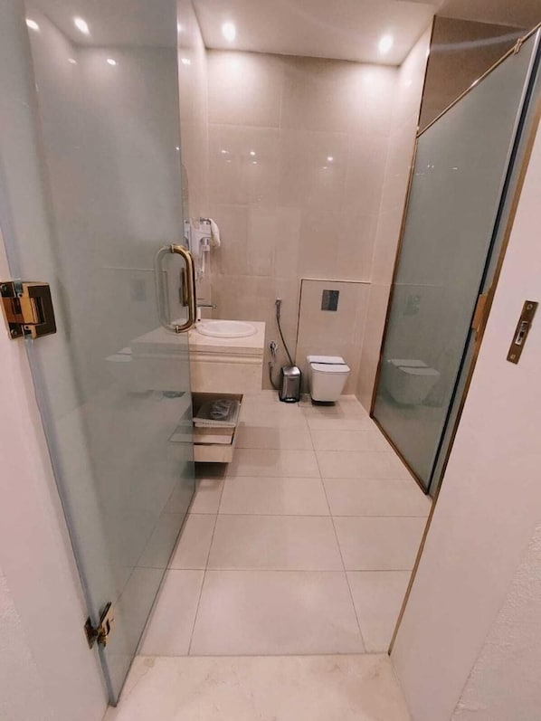 Unclassified image, 1 of 40, button - Anova Hotel (Riyadh)