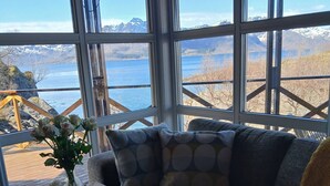 Fireplace - Off grid cabin by the sea in Eidsfjorden (Hadsel)