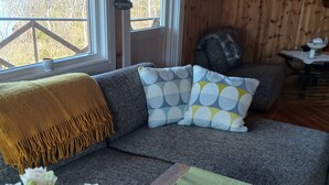 Fireplace - Off grid cabin by the sea in Eidsfjorden (Hadsel)
