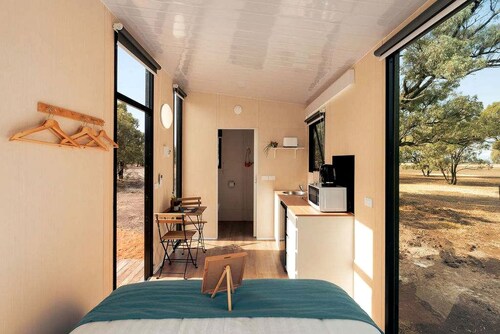 Tranquil Tiny House with Native Bush Forest Retreat near Bendigo, Wycheproof VIC