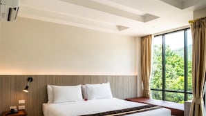 Ảnh chưa phân loại, 5 trong số 66 ảnh, nút