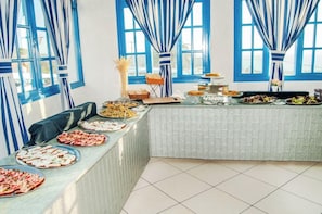 Unclassified image, 4 of 43, button - Bluu Bahari Hotel (Karpathos)