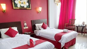 Unclassified image, 4 of 31, button - Hotel Semeru Bogor (Bogor)