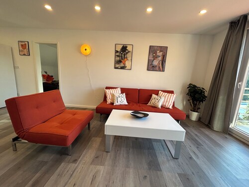Spacious and modern apartment, centrally located and quiet