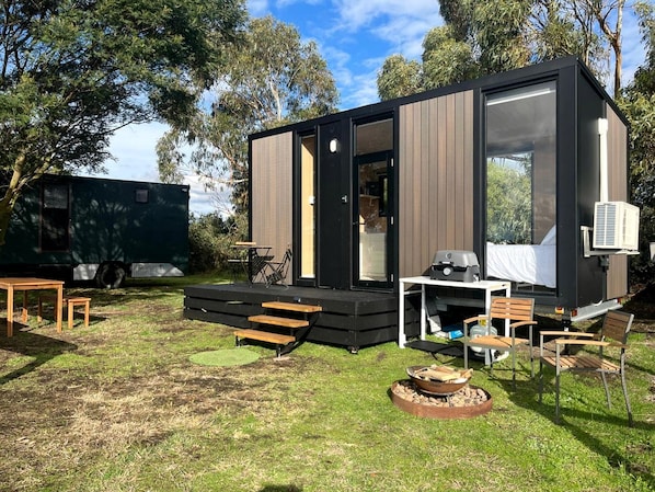 Unclassified image, 1 of 13, button - Cozy Farmstay Tiny Home with Private Bay Access near Phillip Island, Grantville VIC (Bass)