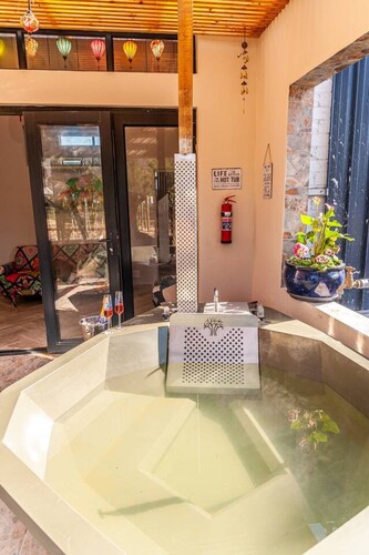 Serenity Vista Retreat